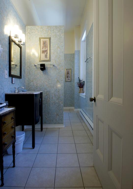 Queen Suite
