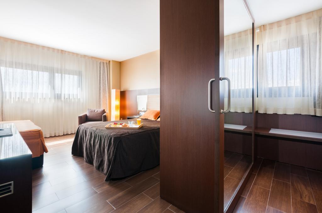 Deluxe Room,415377885:JPEG