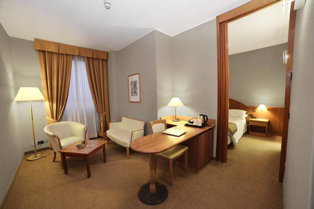 King Room Suite,1773678951:JPEG