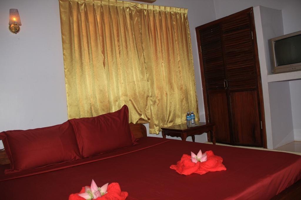 King Room with Balcony
