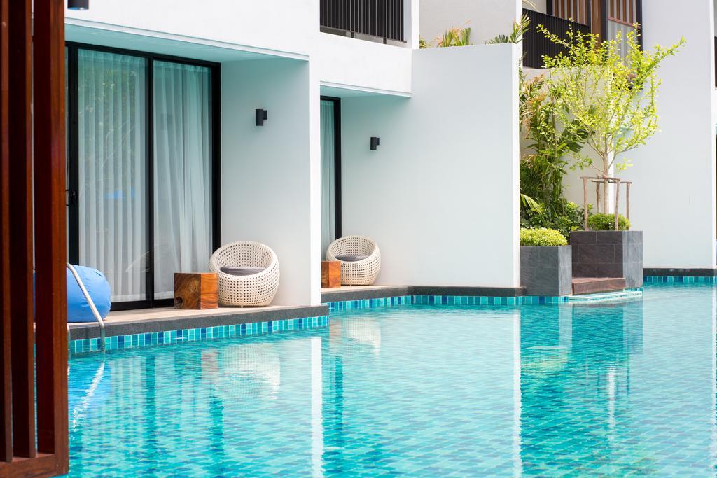 Pool Access Deluxe,434584587:JPEG