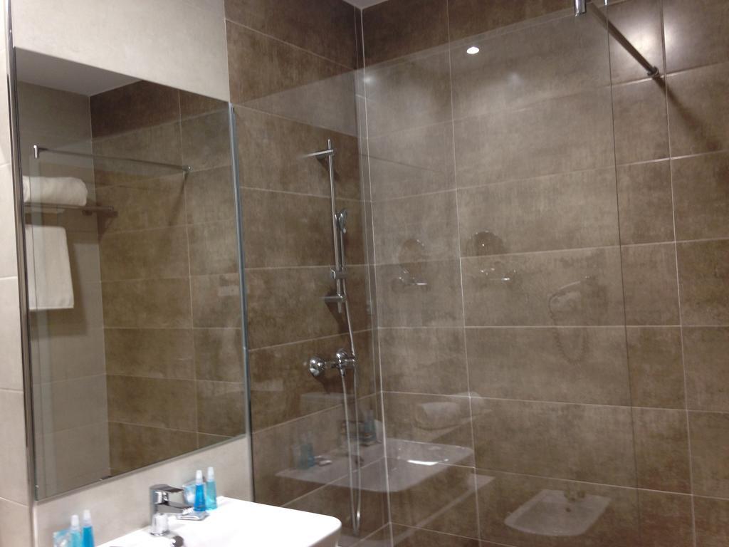 Habitación Superior con cama grande y acceso al spa