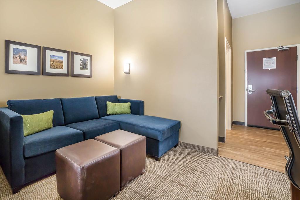 King Suite Sofa Bed Non-Smoking