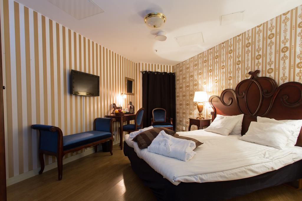 Twin Room with No Window