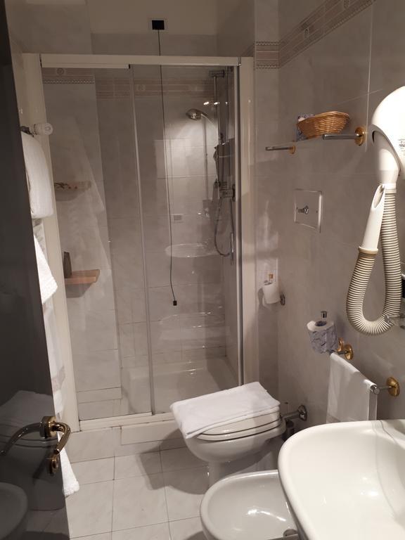 Double or Twin Room,1139157955:JPEG