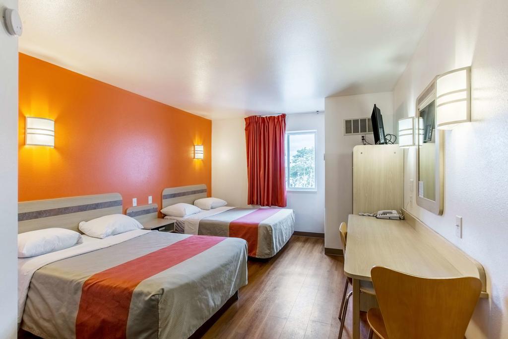 Quadruple Room - Non-Smoking