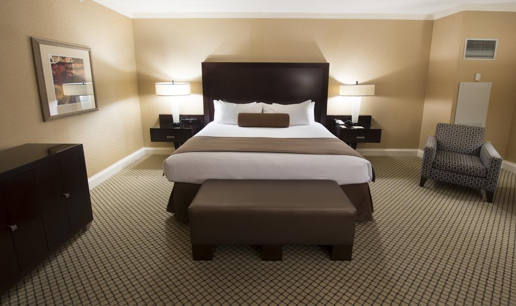 Silver Suite