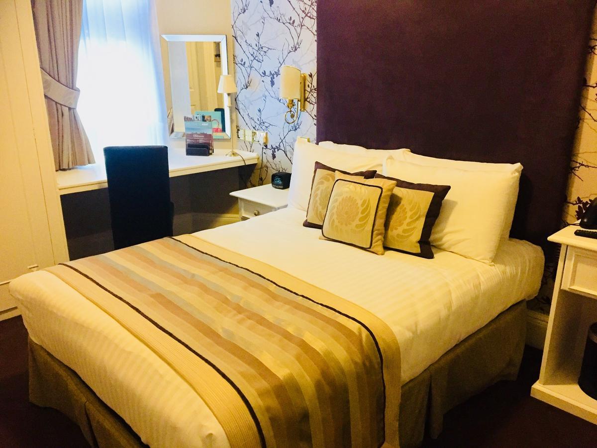 Cozy Double Room - Non-Smoking