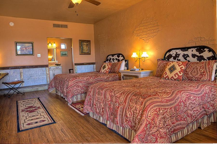 Queen Room Two Queen Beds