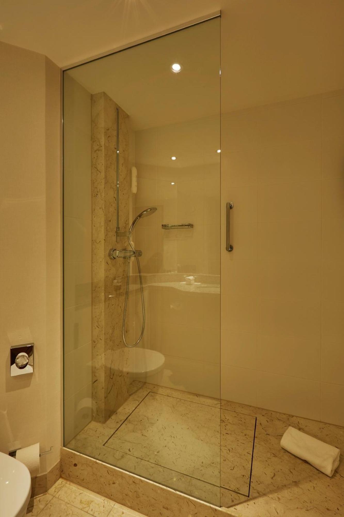 Junior Suite,520503333:JPEG