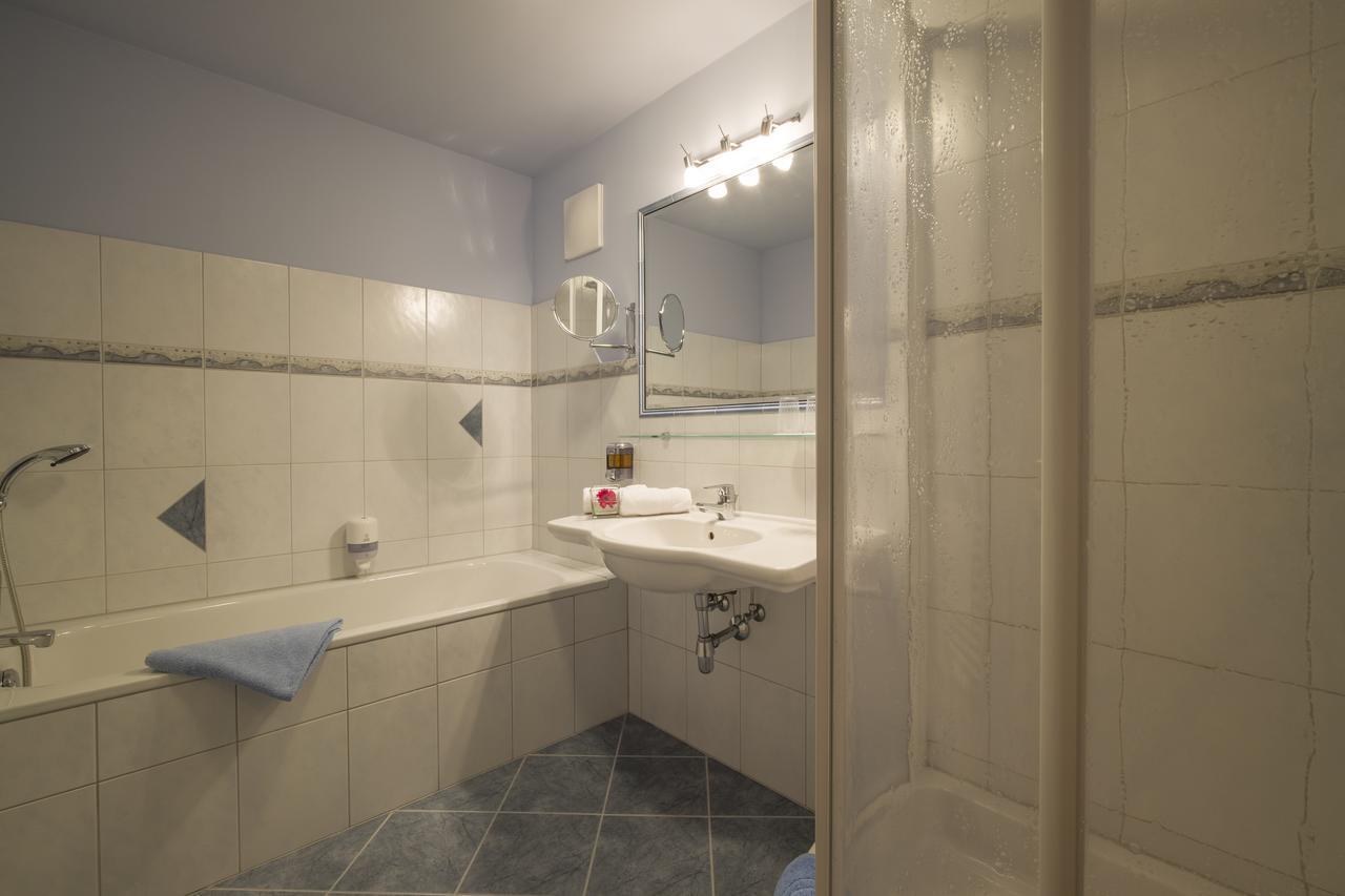 Deluxe Double or Twin Room Balcony,1341713855:JPEG