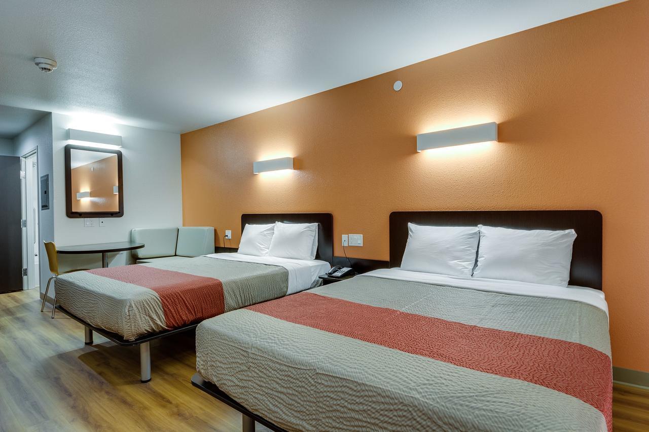 Queen Room Two Queen Beds Disability Access Non-Smoking