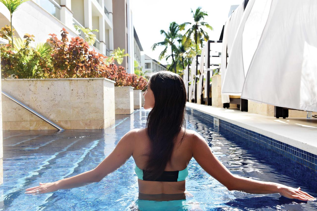 Luxury Swim Out Room Diamond Club