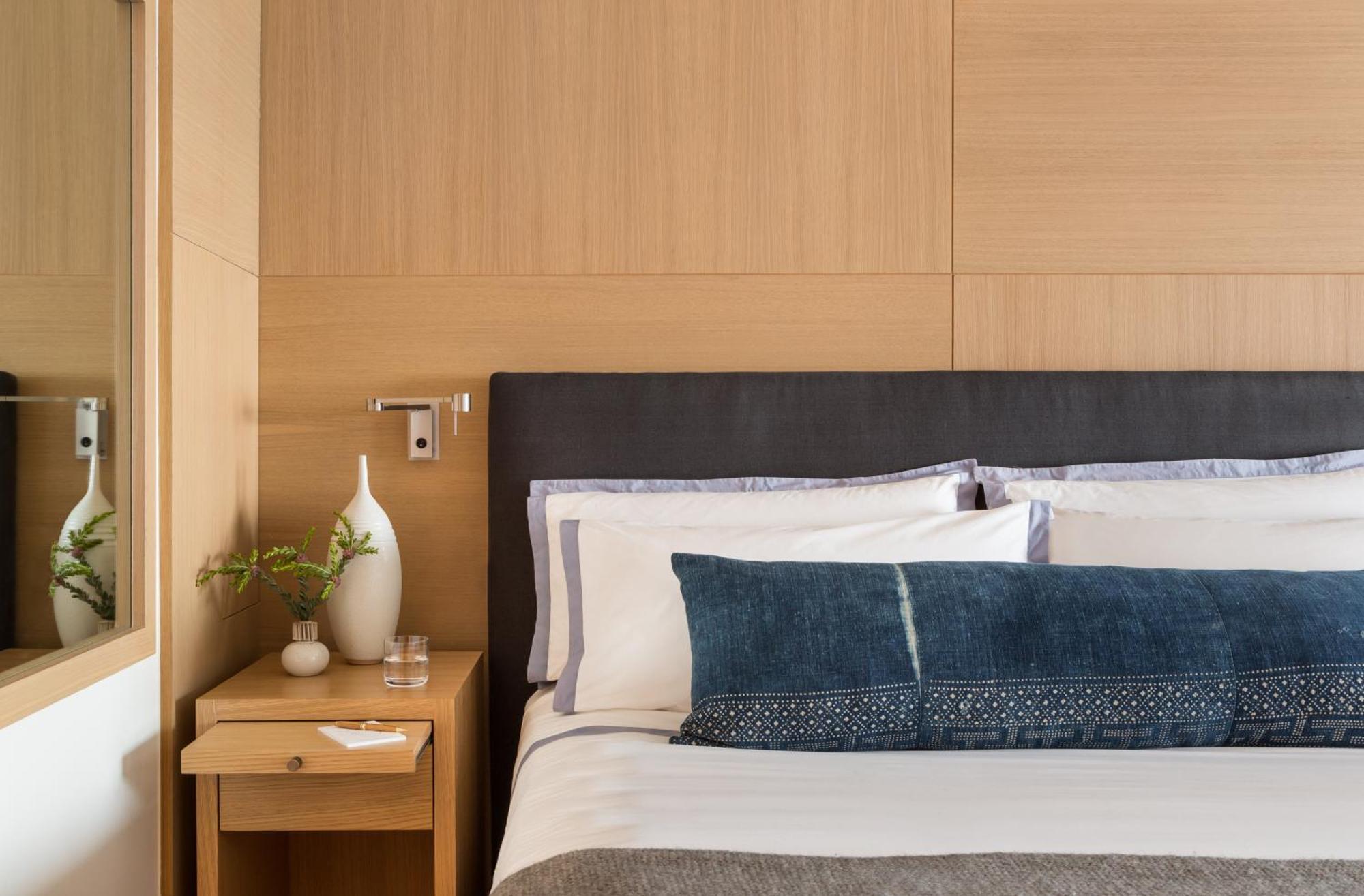 King Premier Oceanfront