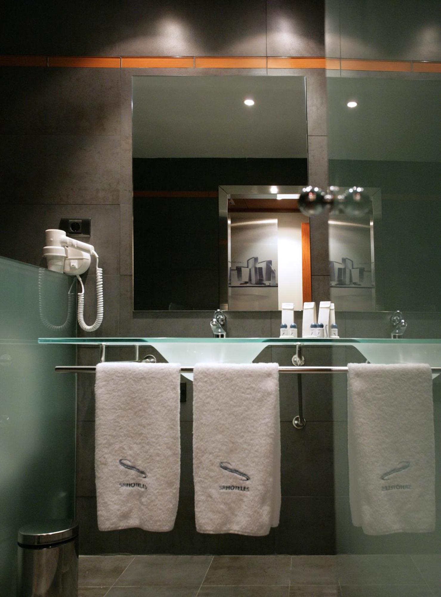 Junior Suite,112942842:JPEG