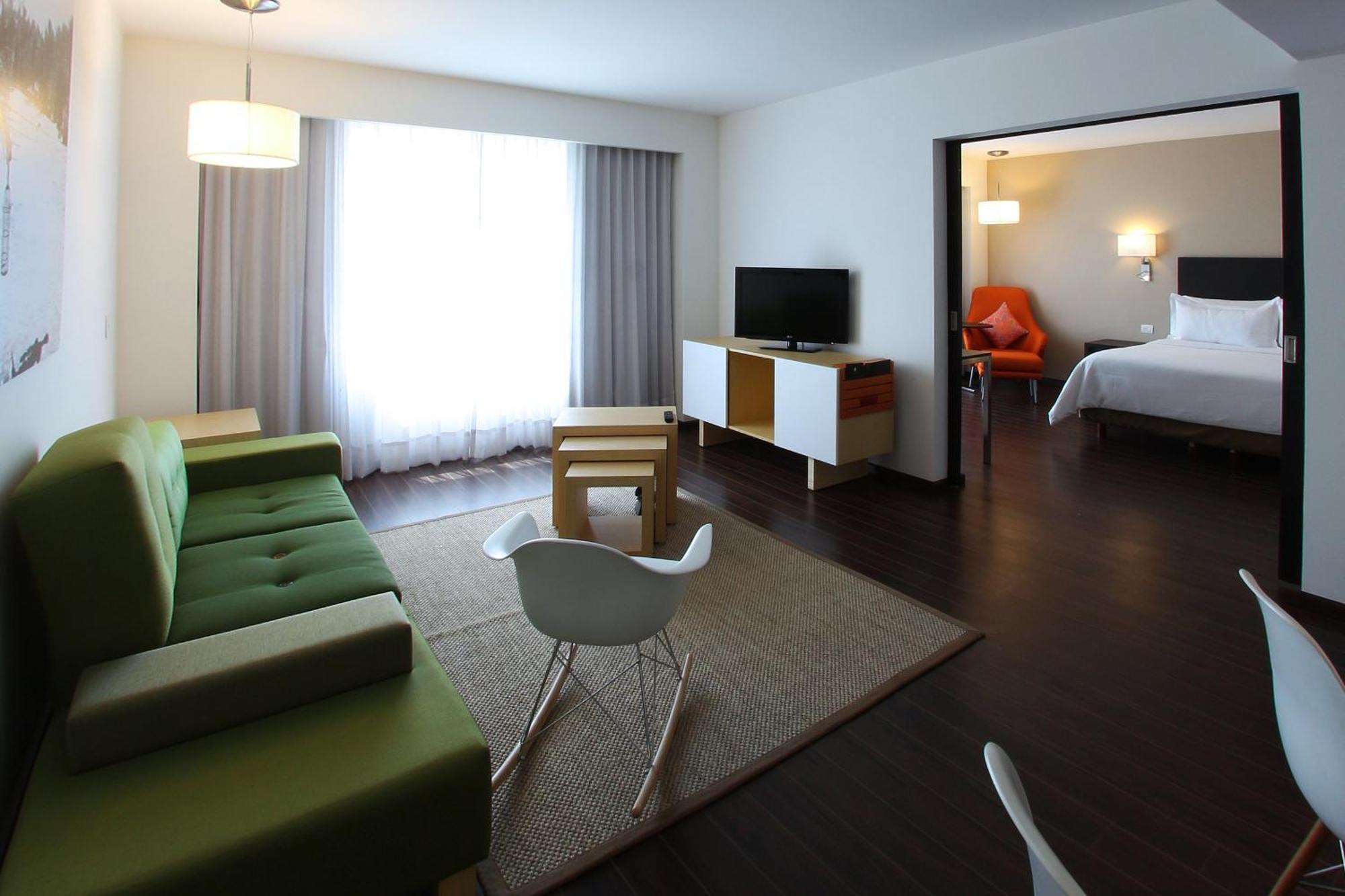Junior Suite,1591493498:JPEG