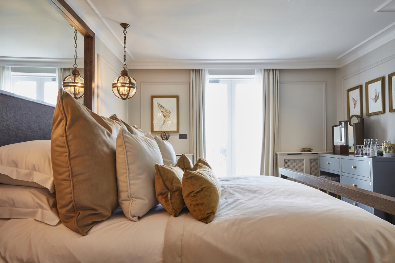 Deluxe King Room with Balcony