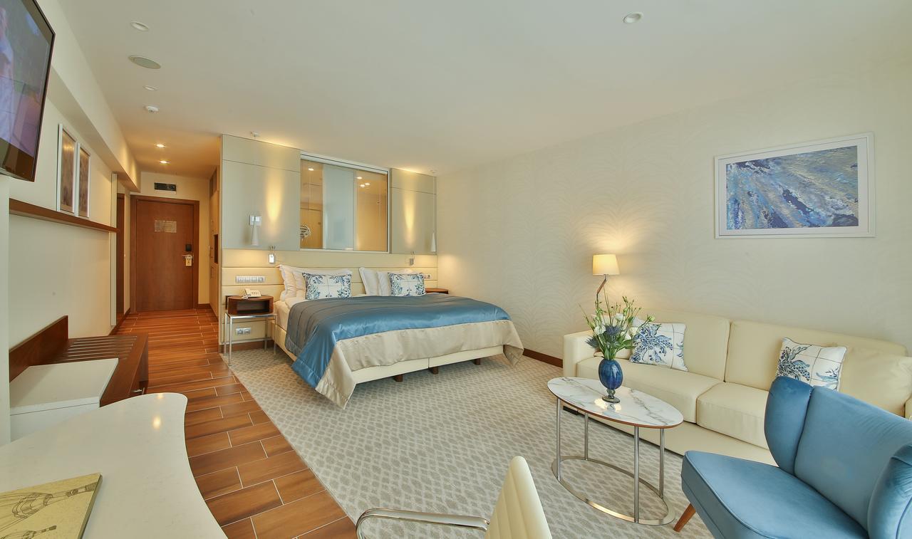 Twin Room Private Pool
