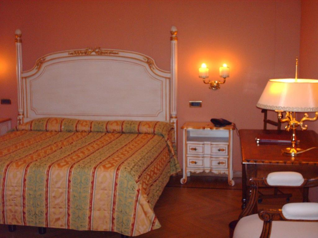 Double Room,1216021513:JPEG
