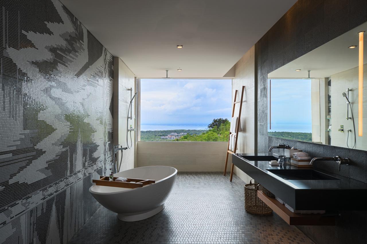 Executive Suite, 1 King, Garden view, Balcony with Free Scheduled Shuttle to Hotel’s Beach Facility