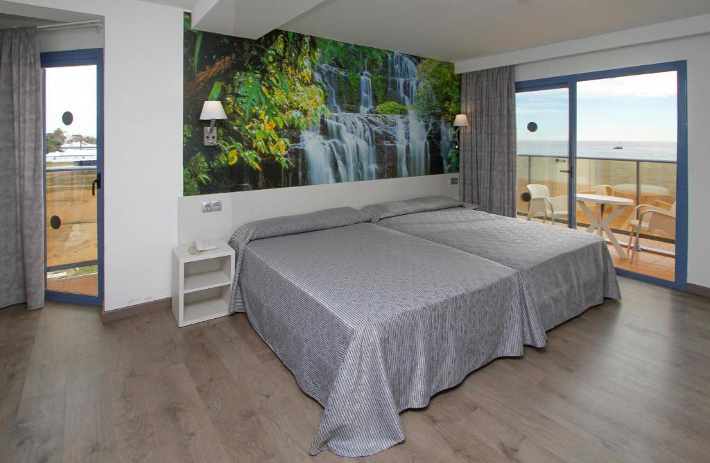 Quadruple Room Sea View,236487681:JPEG