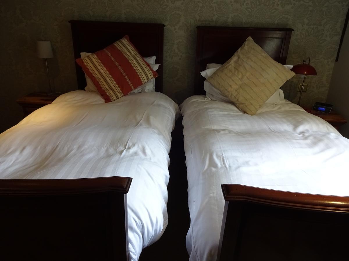 Double or Twin Room with Shower