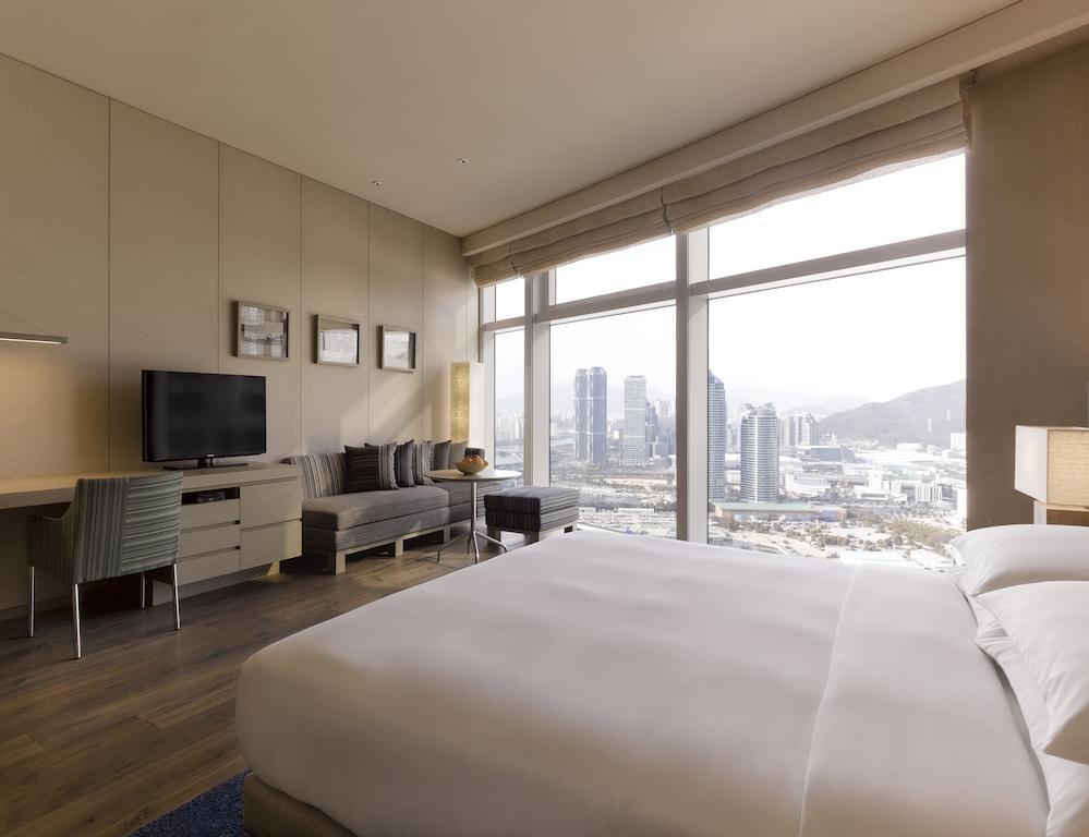 Deluxe Zimmer mit Kingsize-Bett