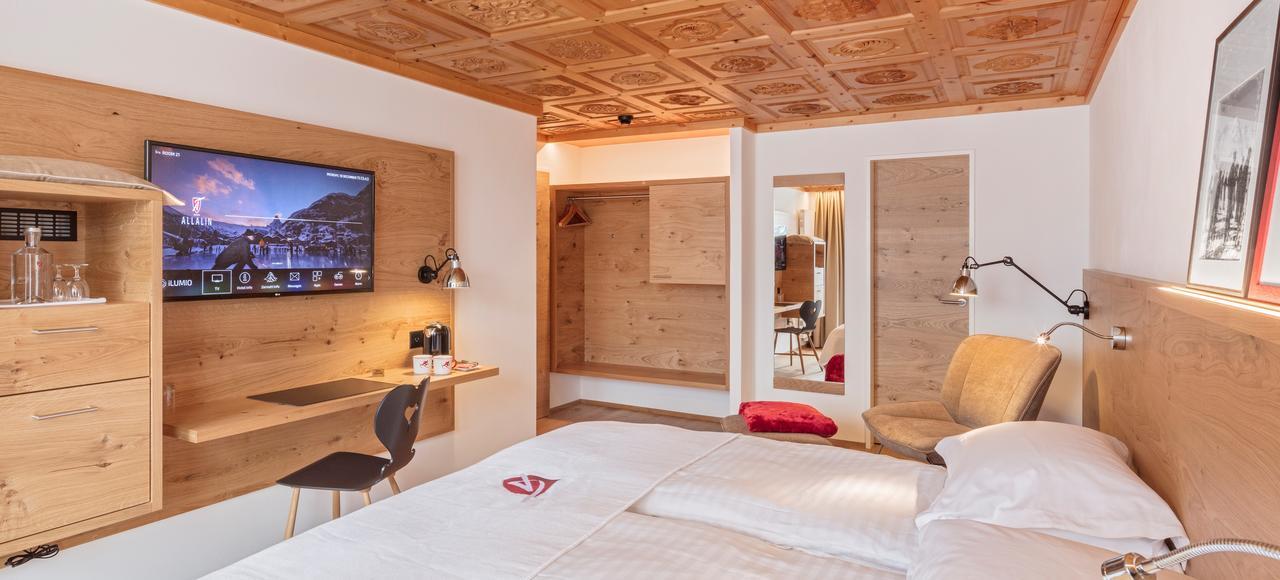 Superior Double Room with Mountain View