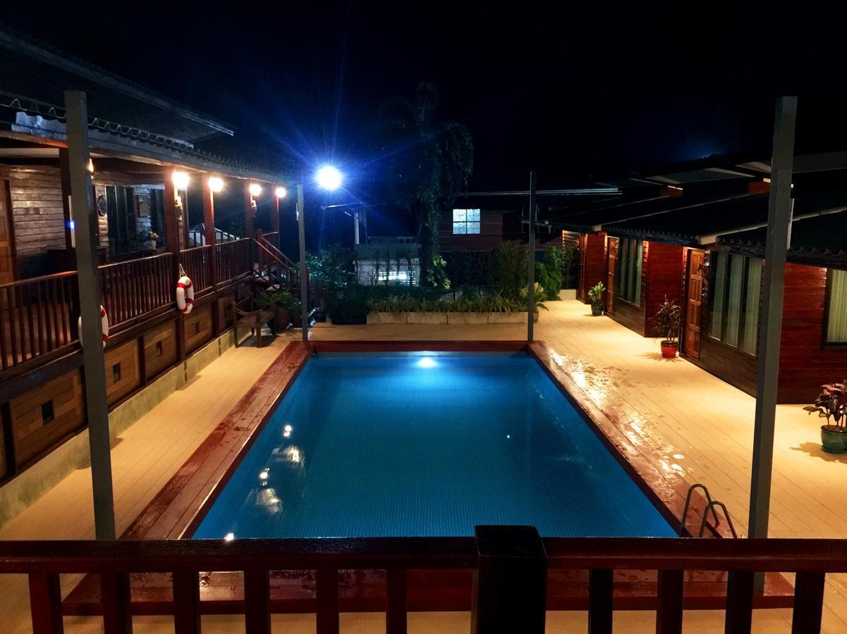 Double or Twin Room Pool View