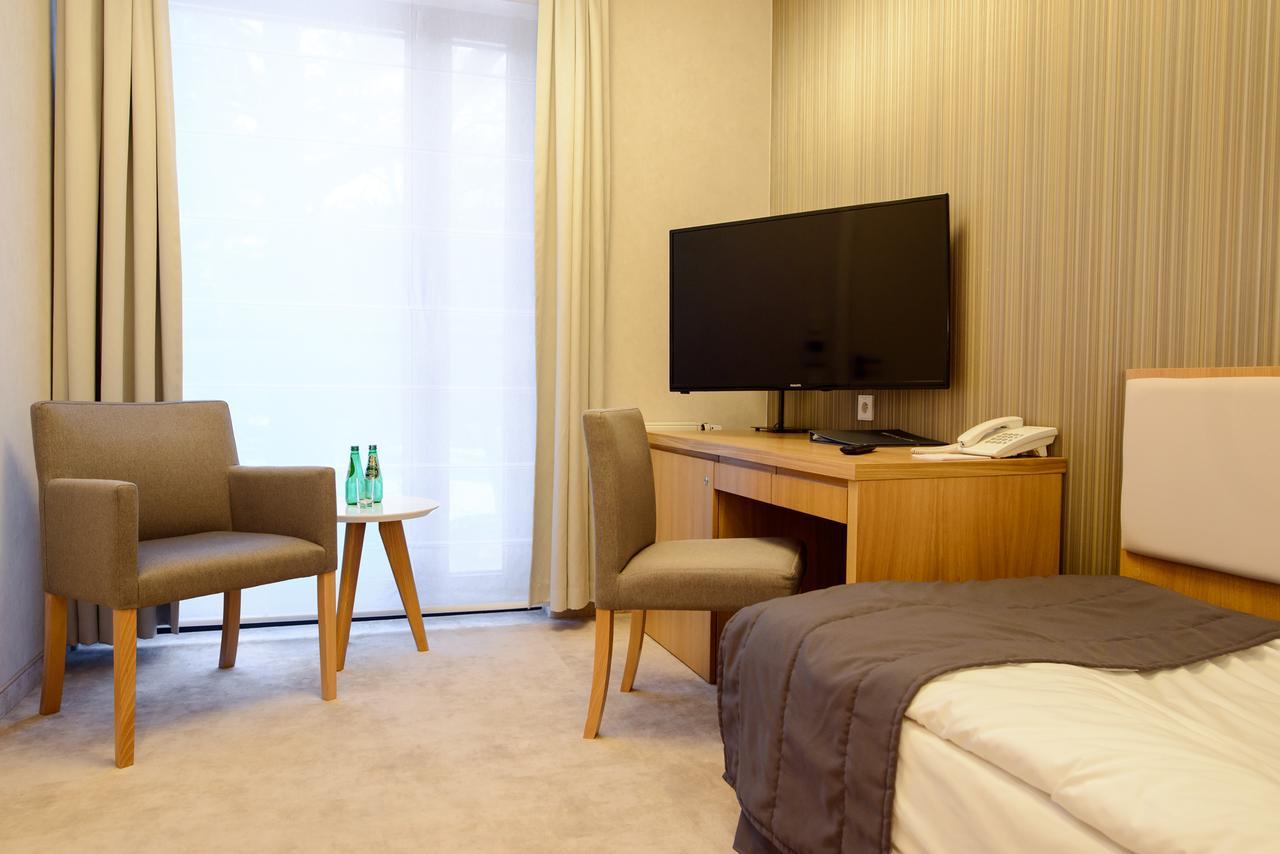 Standard Single Room with Shower