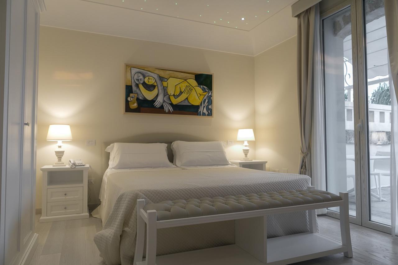 Deluxe Double Room with Terrace and Private Hot Tub