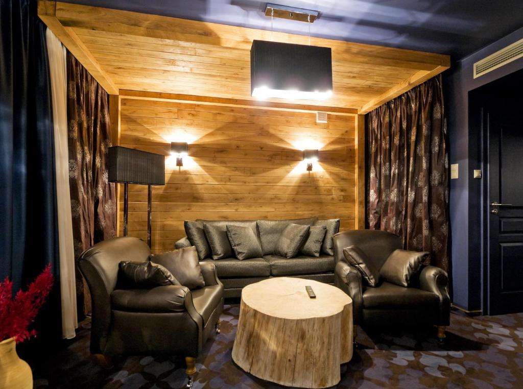 Exclusive Suite