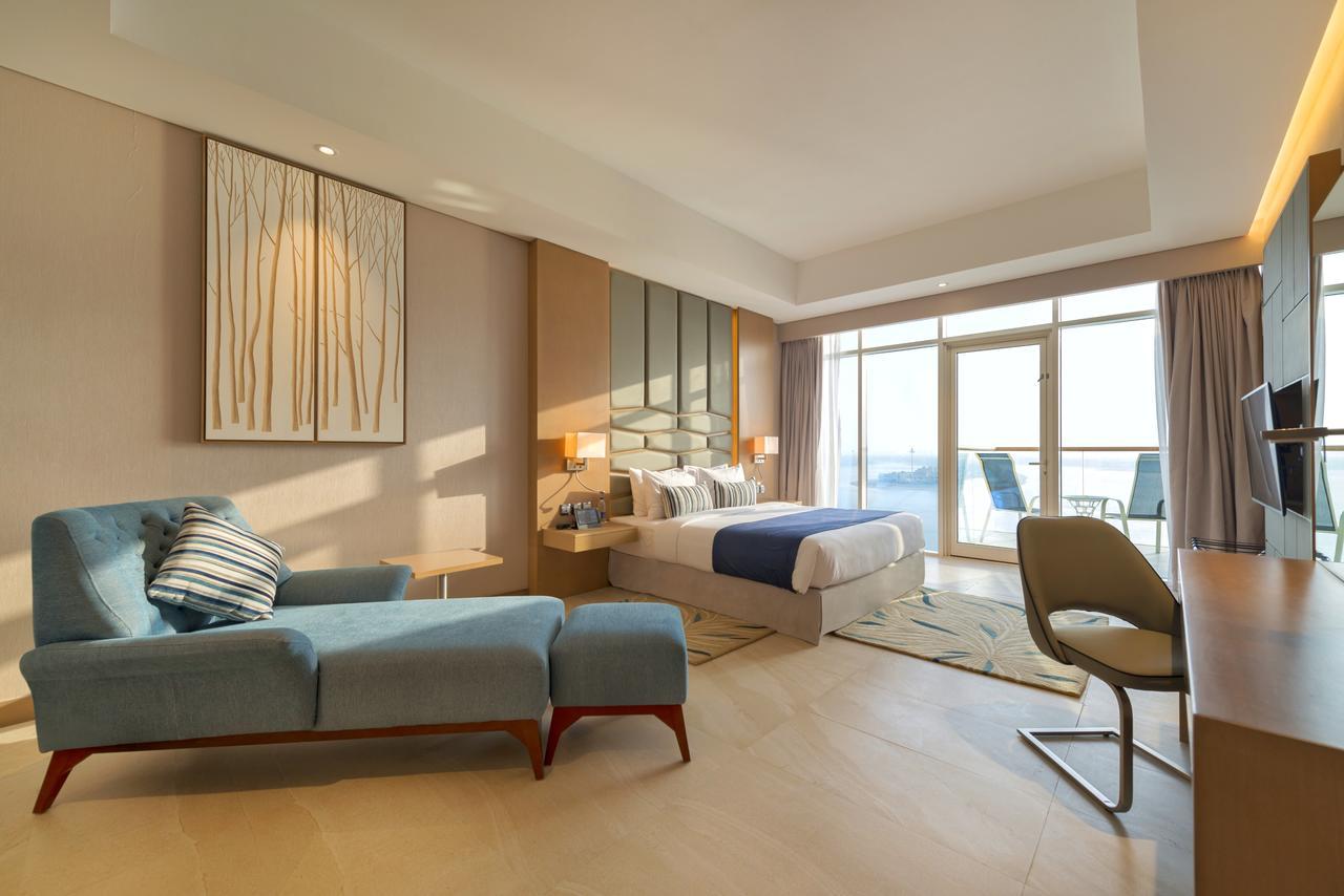 Suite con 1 Camera da Letto, Vista Mare e Accesso Spiaggia Privata dell'Hotel