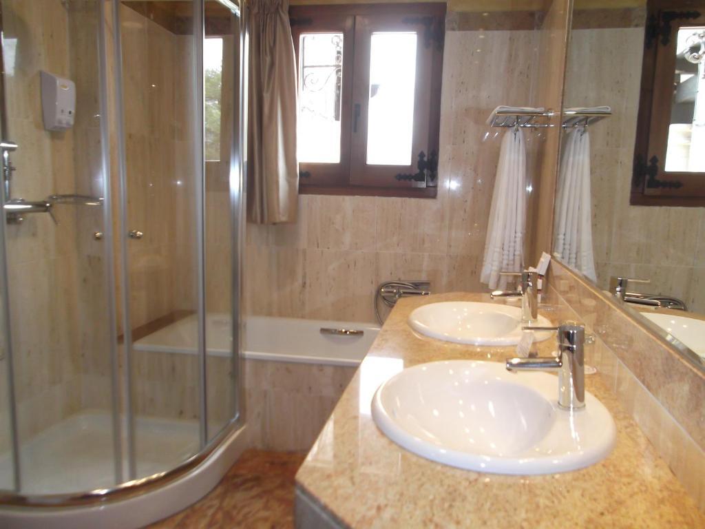 Double or Twin Room - Attic