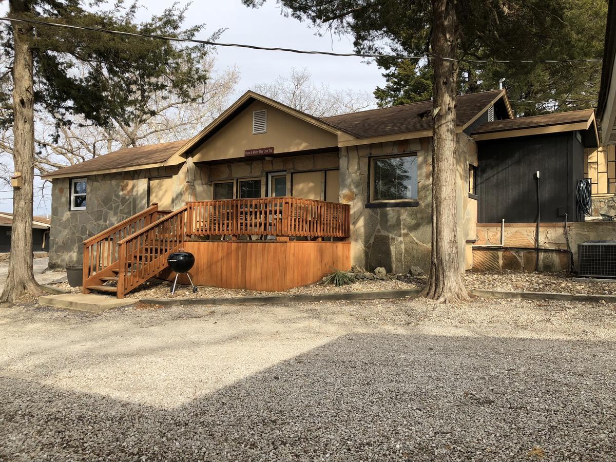 Four-Bedroom Lodge