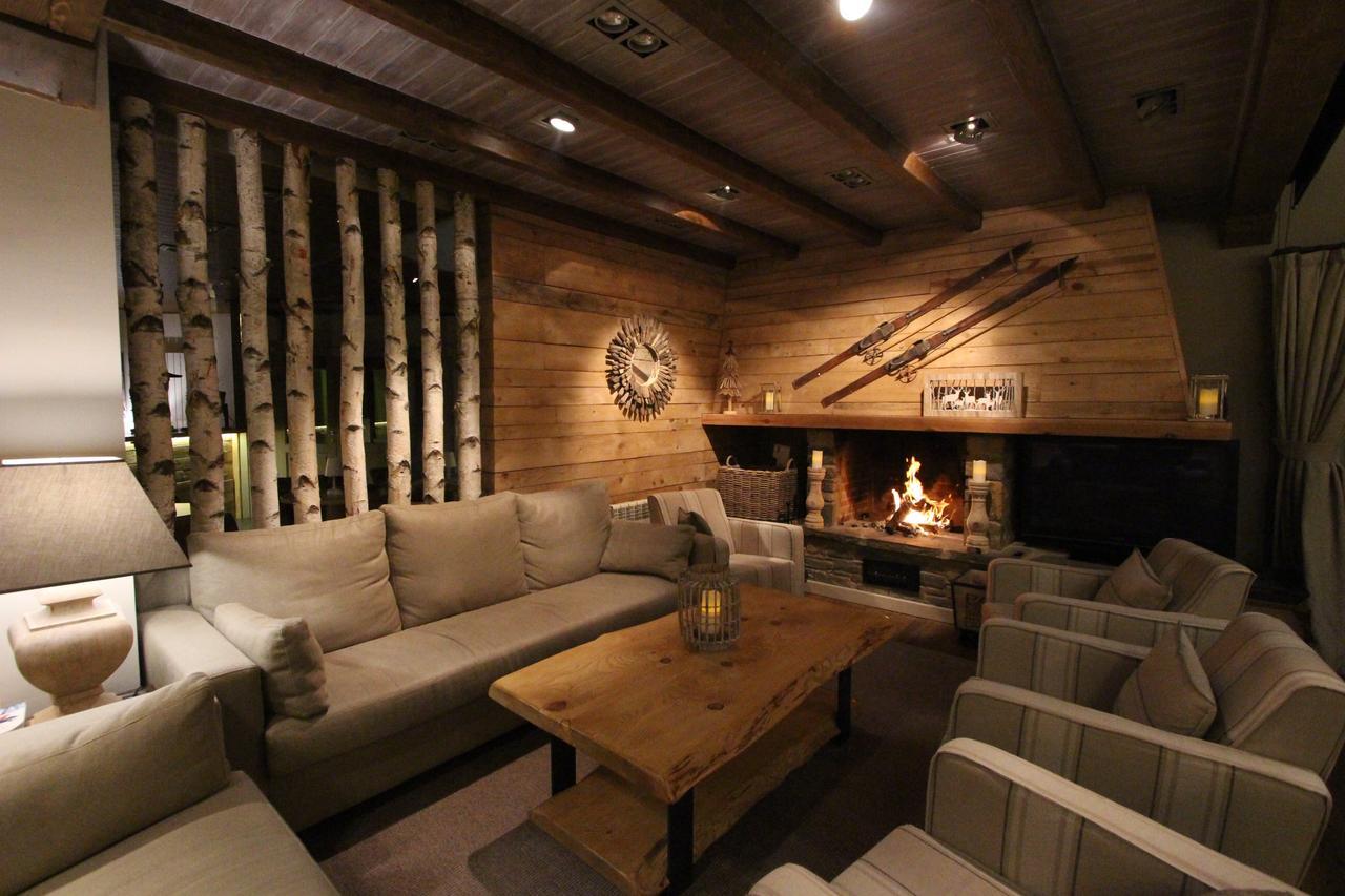 Chalet,721248091:JPEG