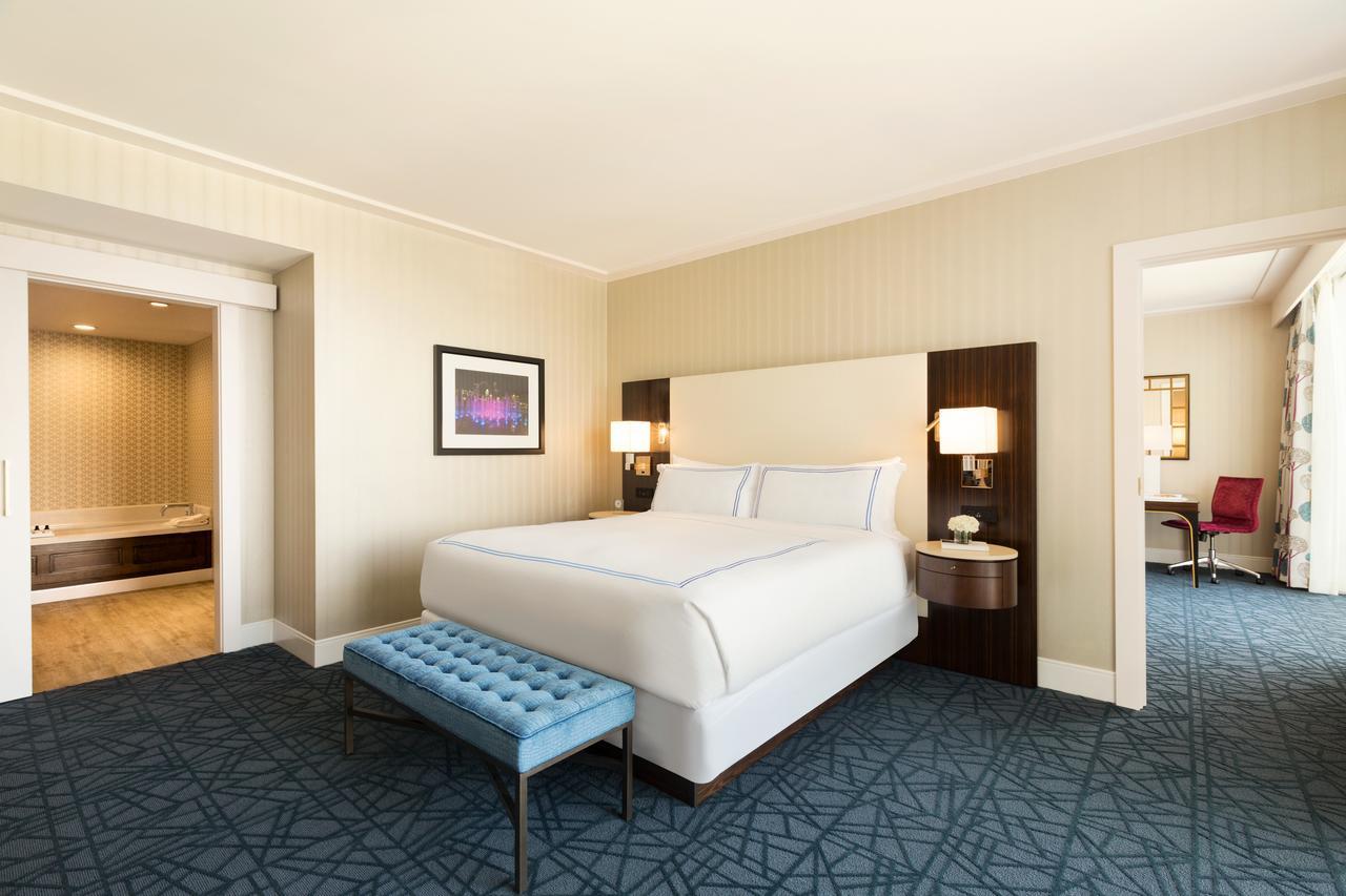 Fairmont Gold One Bedroom Suite 1 King Bed