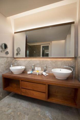 Pavana King Room with Sea View