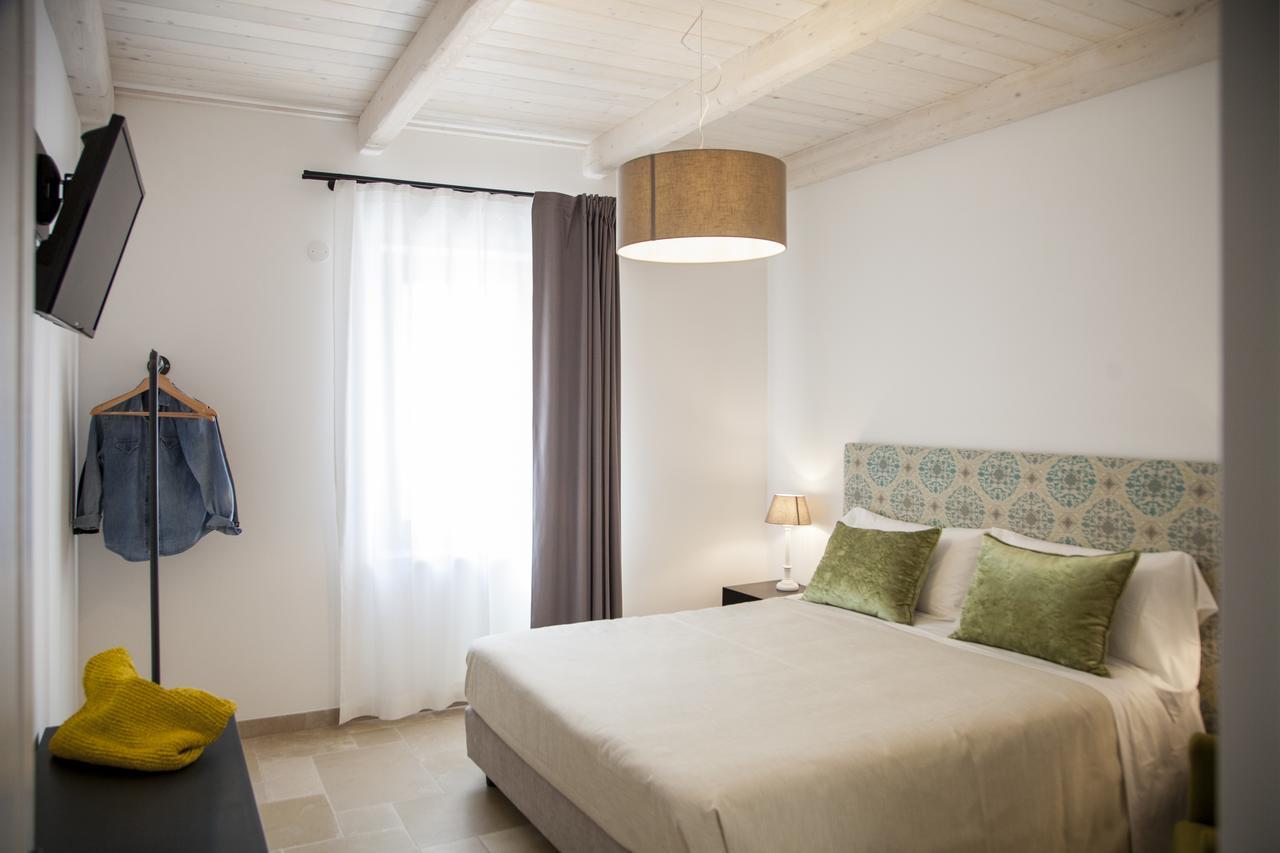 Deluxe Quadruple Room,749522306:JPEG
