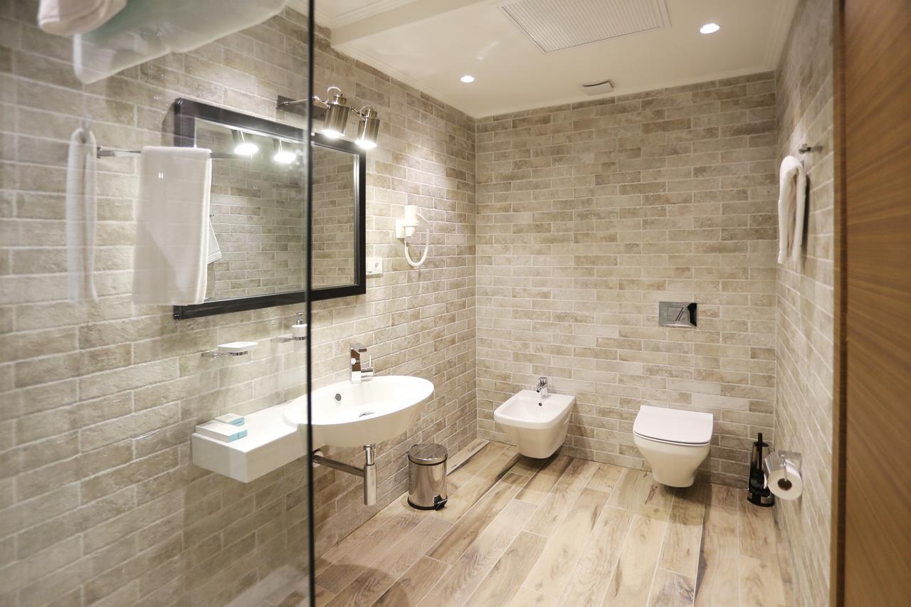 Grand Terrace Suite New Building