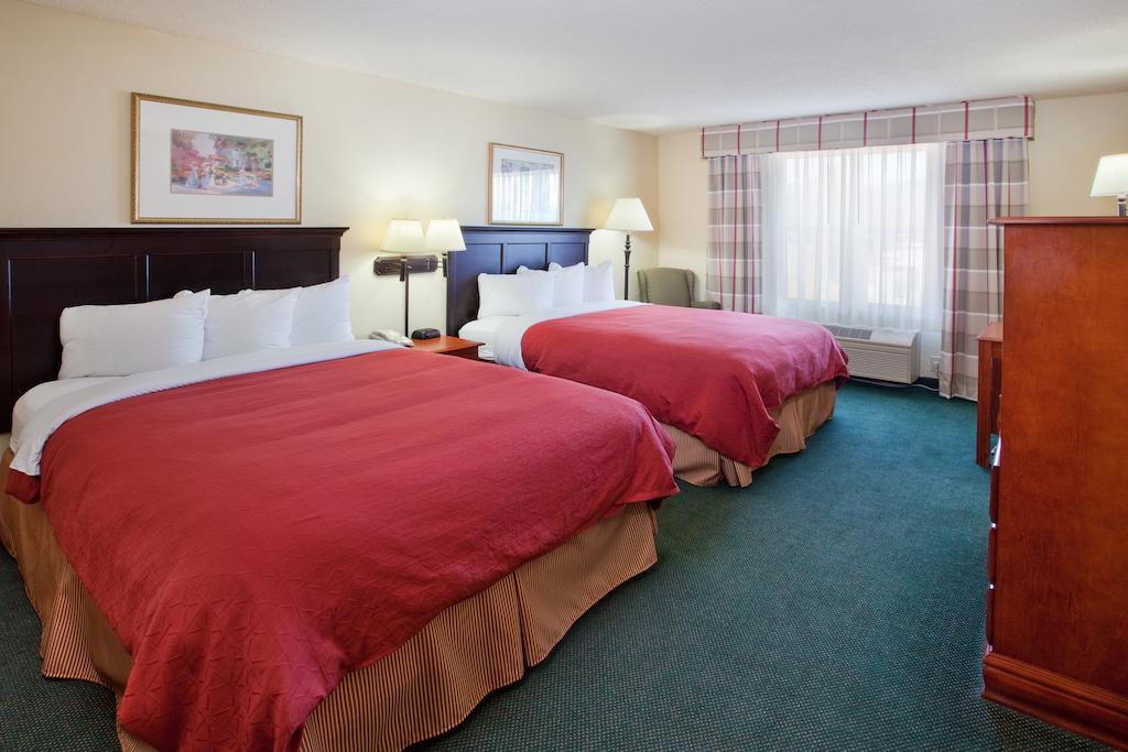 Queen Room with Two Queen Beds - Disability Access/Non-Smoking