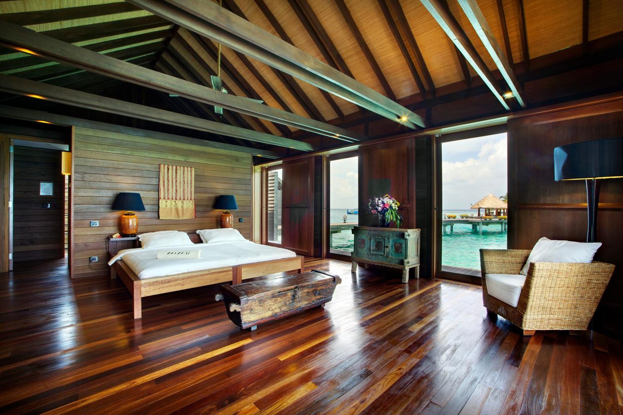 Deluxe Overwater Villa,677892990:JPEG