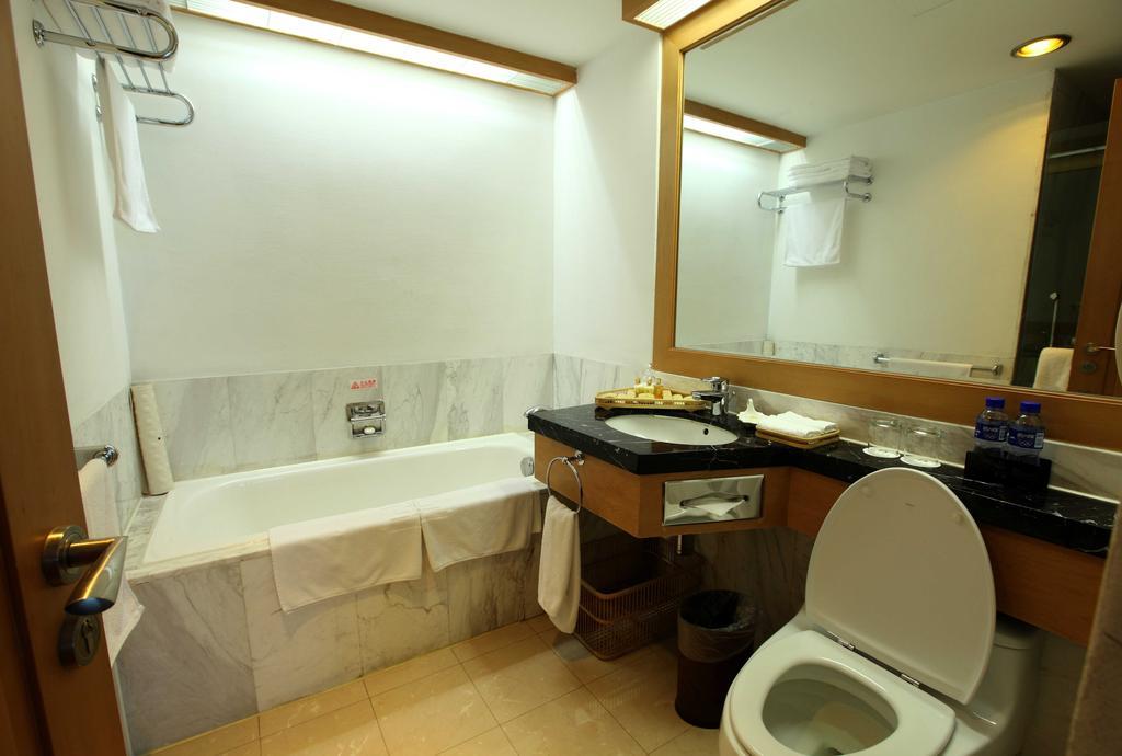 Ambassador Suite