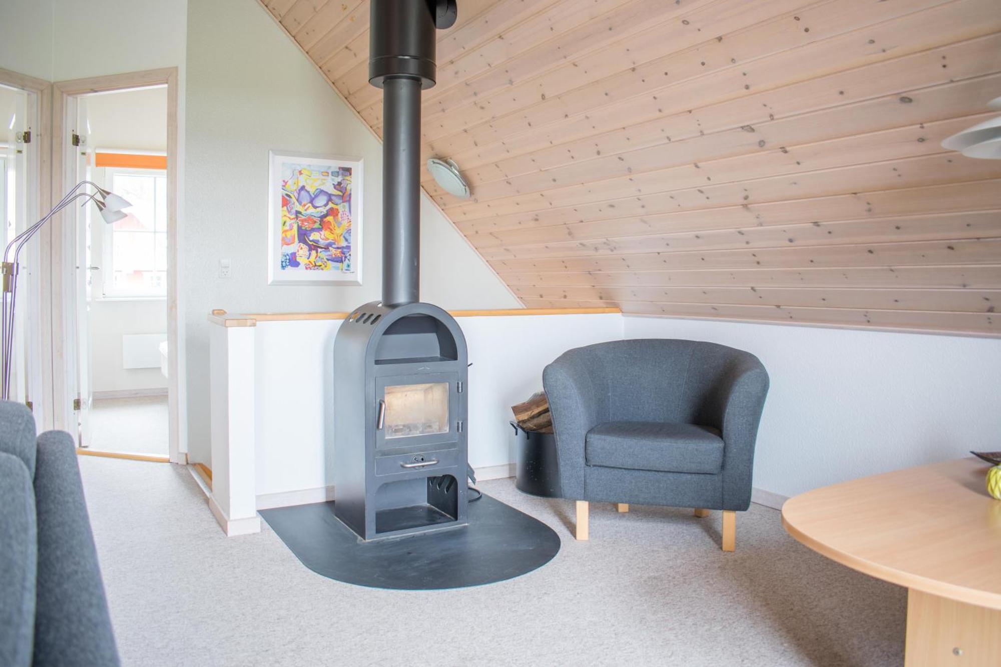 Three-Bedroom Holiday Home,682380540:JPEG
