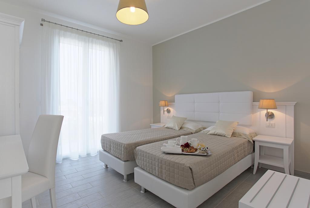 Superior Triple Room,642149007:JPEG