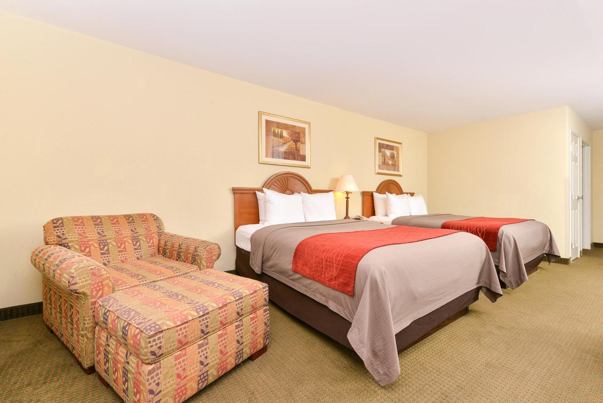 Queen Room with Two Queen Beds - Accessible/Non-Smoking