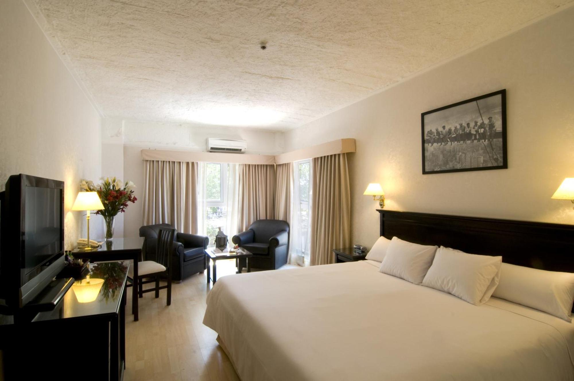 Corner Room
