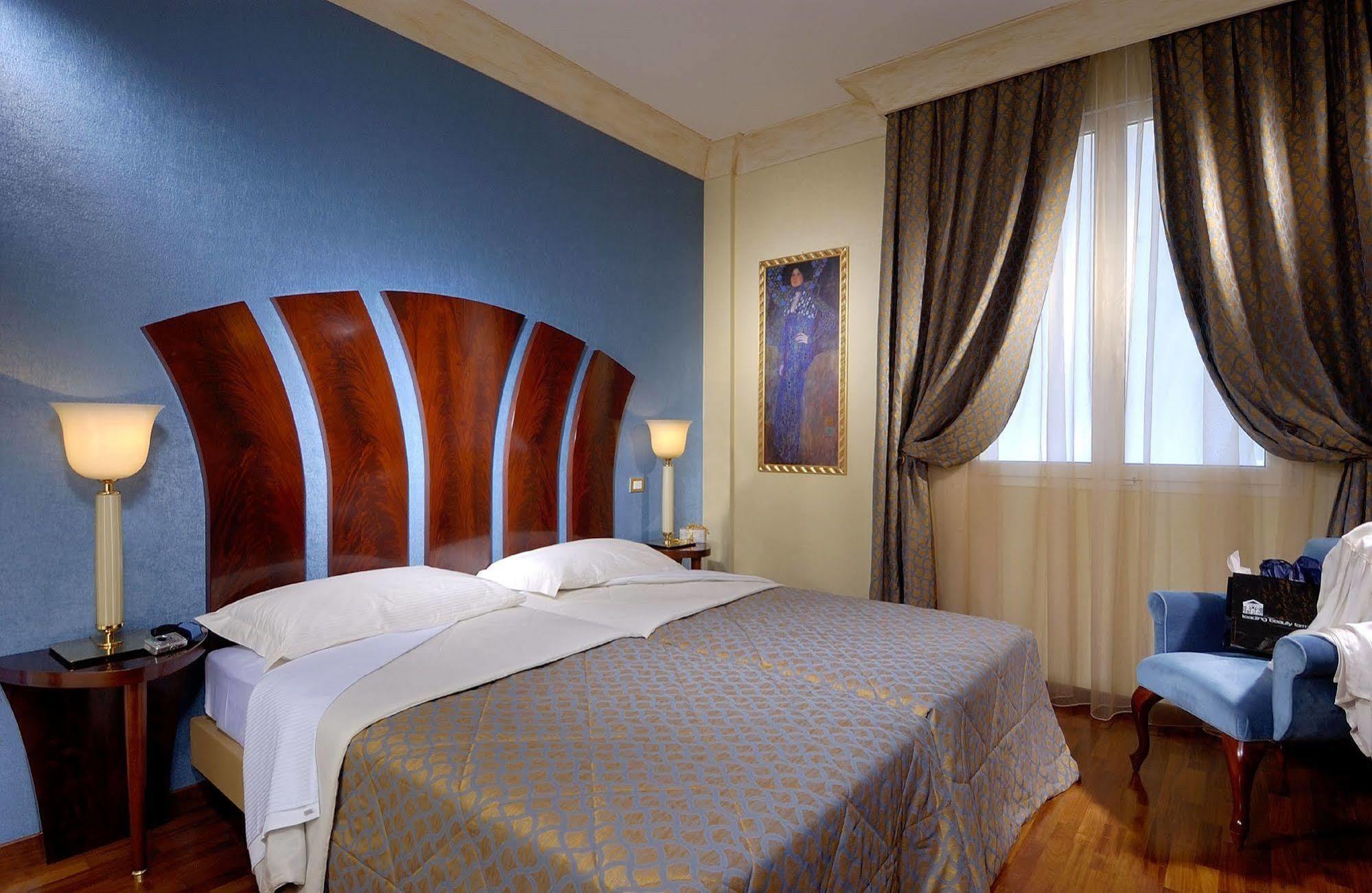 Classic Double Room,1209418069:JPEG