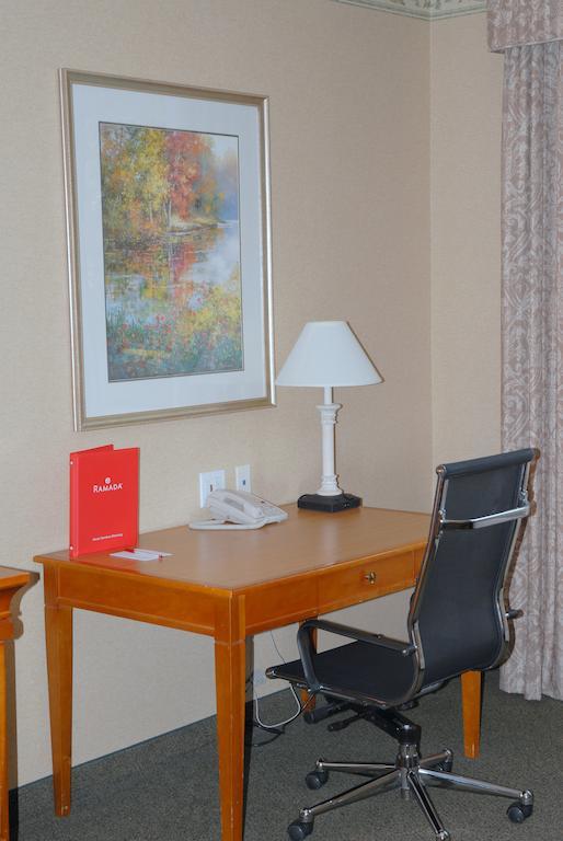 King Room- Non-Smoking