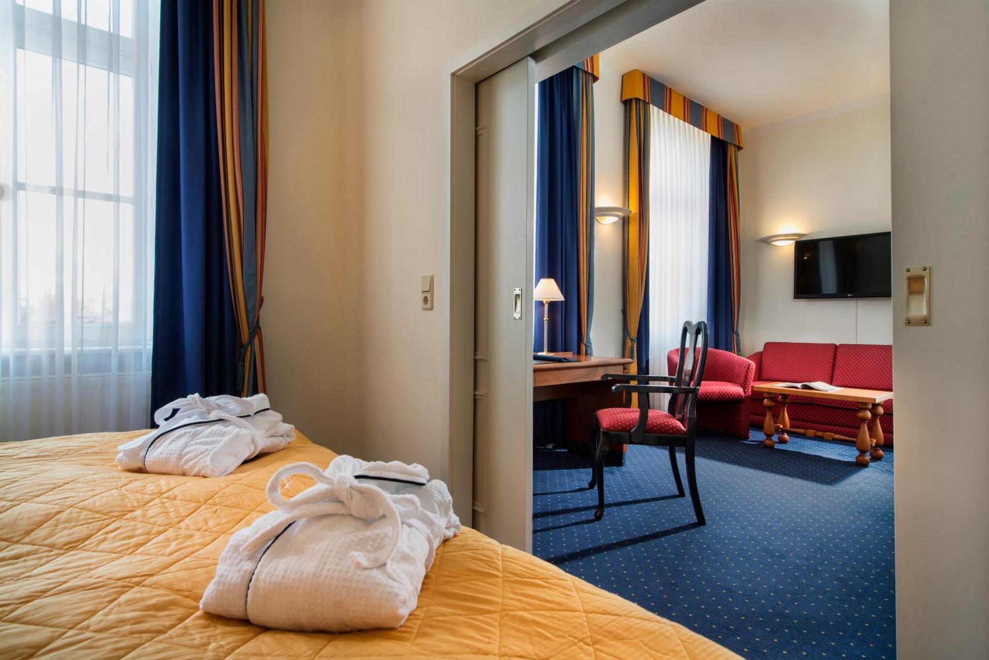 Junior Suite,1549100758:JPEG